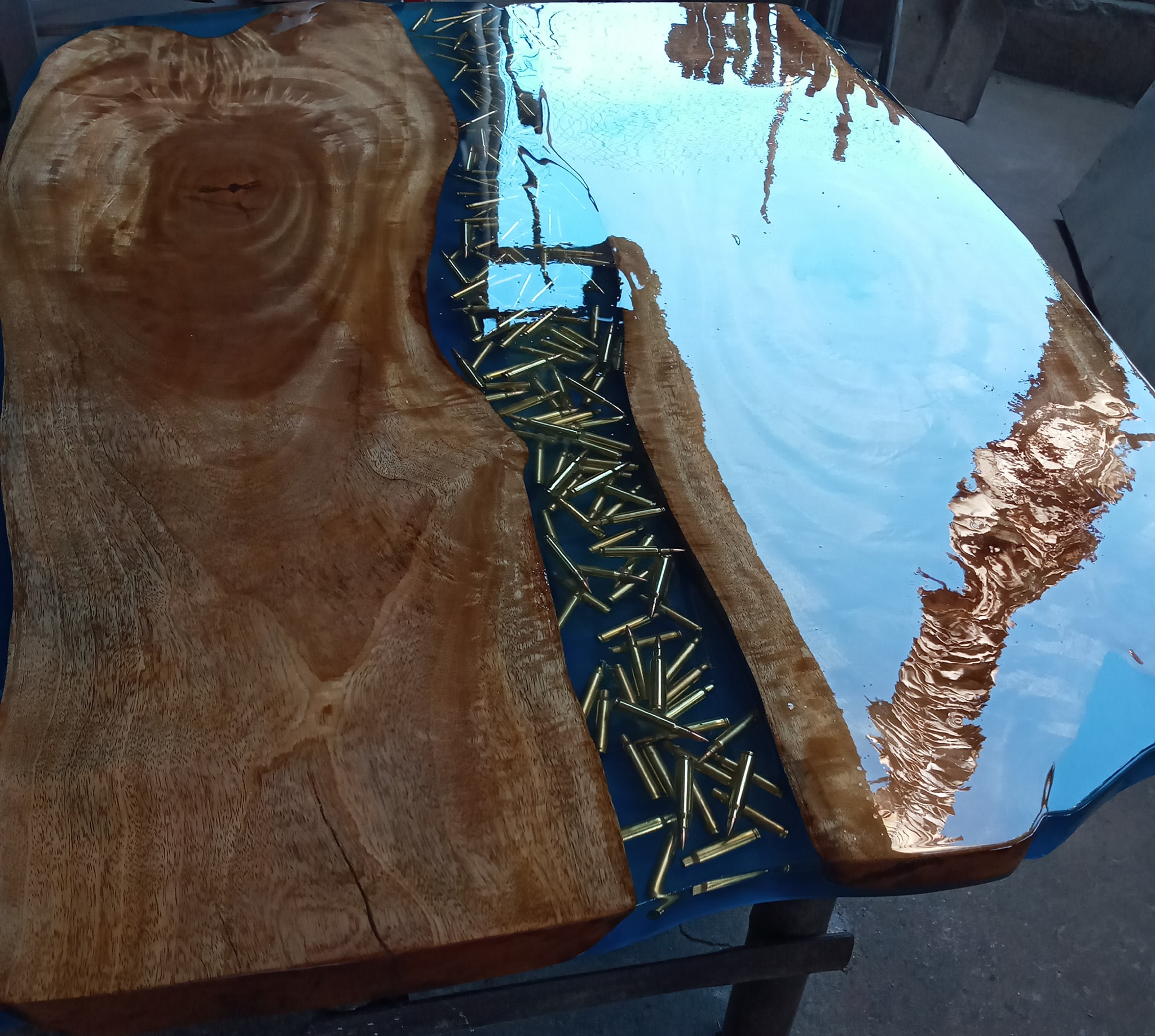 Custom Popular Two Part AB Epoxy Table Resin For Decoration